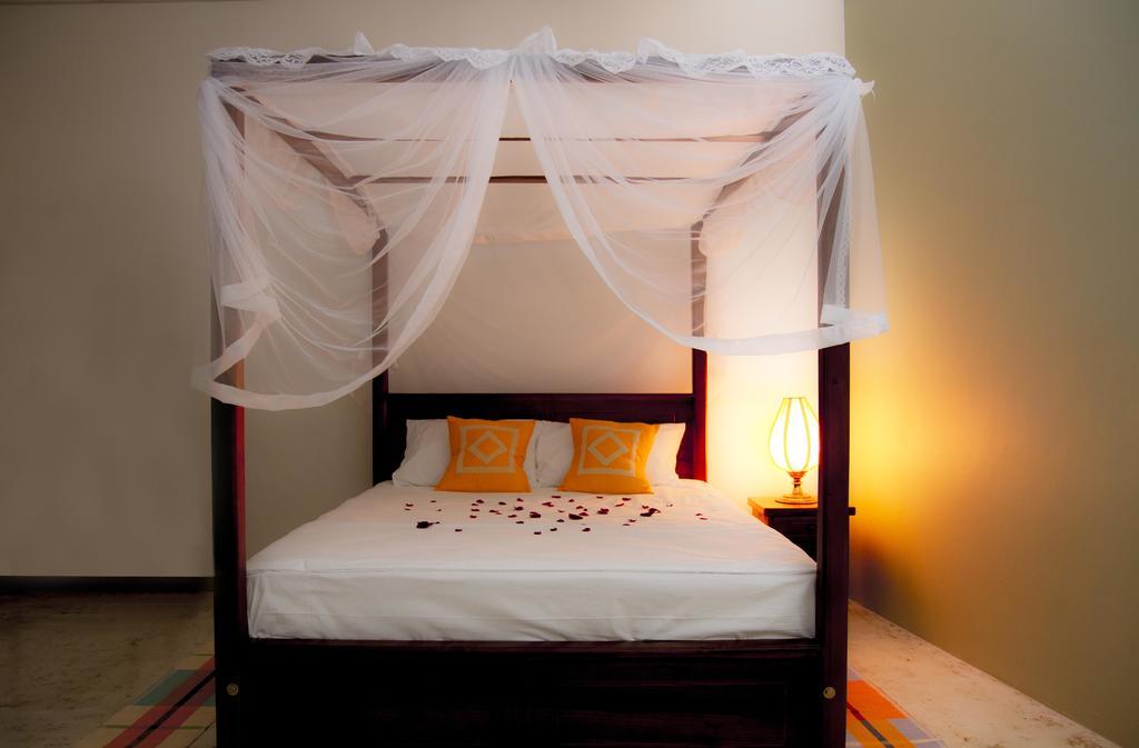 City Stop Colombo Room photo