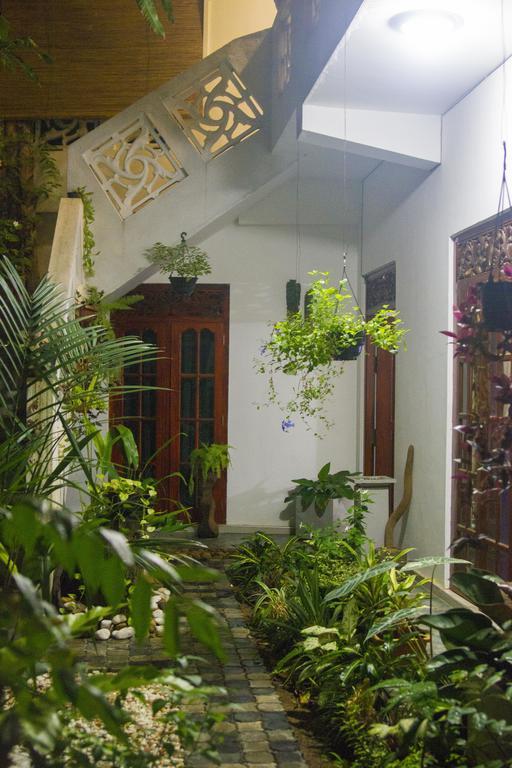 City Stop Colombo Exterior photo